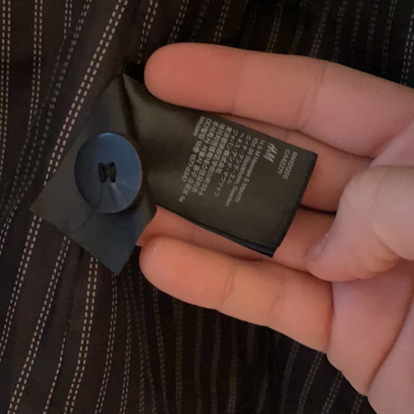 Gorgeous Black Blazer / Pinstripe pattern within - Picture 6 of 8